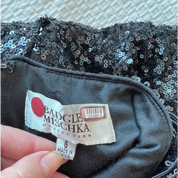 Badgley Mischka Gayle Jumpsuit - Picture 14 of 16